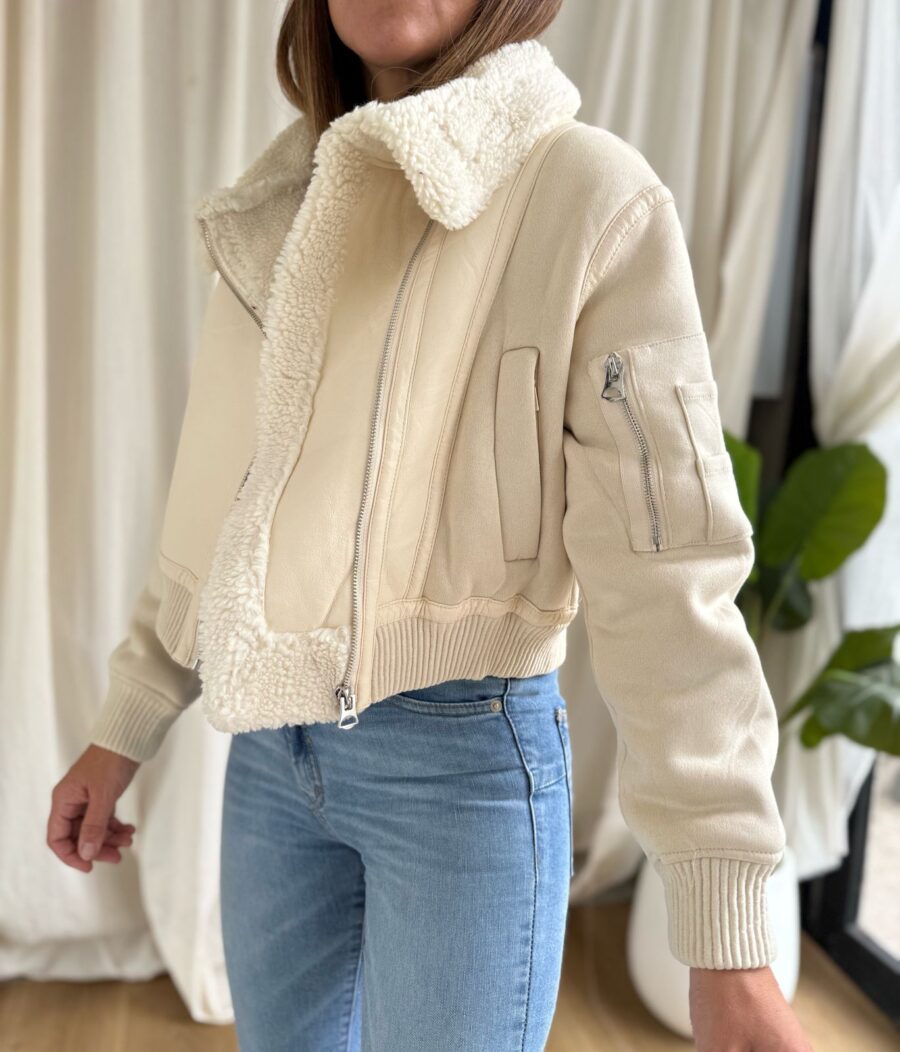 BOMBER ARIANA - Imagen 4