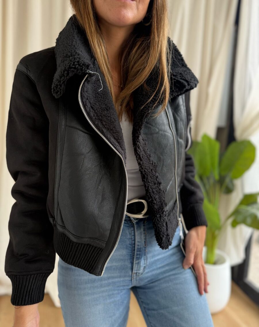 BOMBER ARIANA