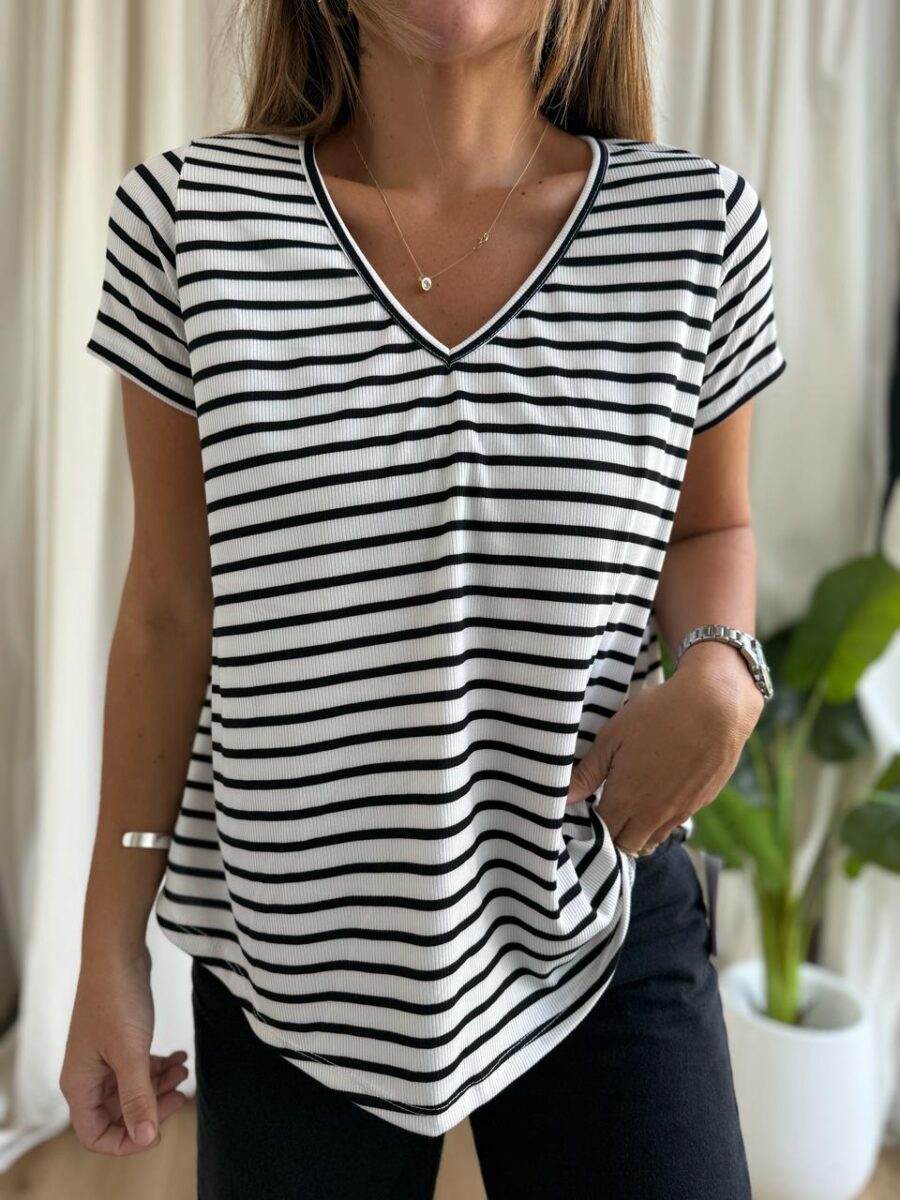 REMERA MONI - Imagen 3