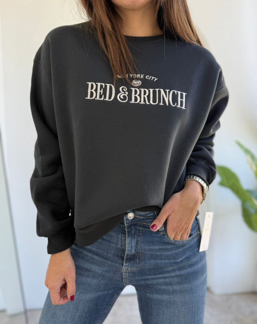 BUZO BED & BRUNCH - Imagen 2