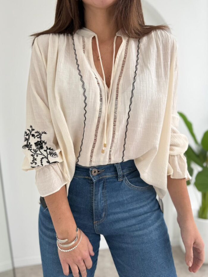 CAMISA MOKA BORDADA